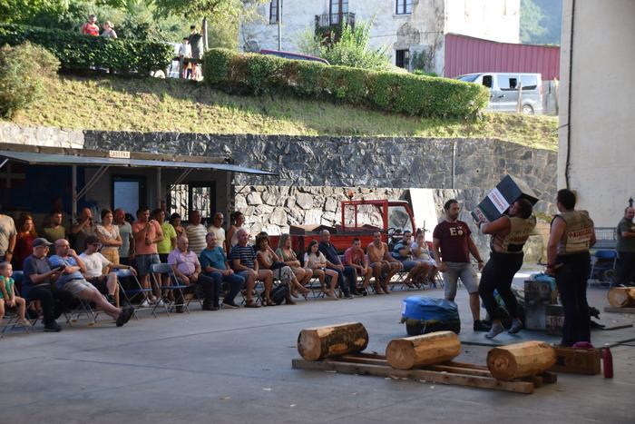 Bedaiotarrak ere festa giroan murgilduko dira