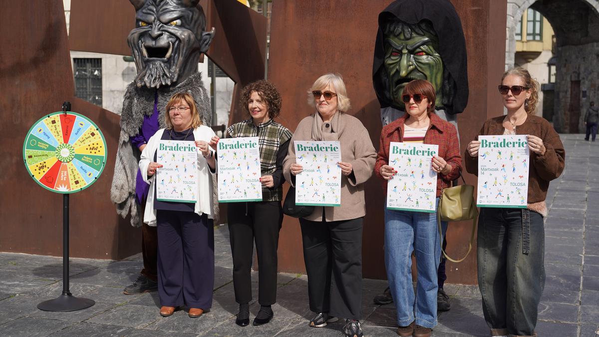 Braderie egunean, 50 saltoki txiki jarriko dituzte Tolosako kaleetan