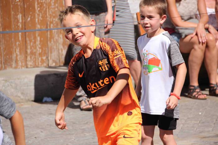 Tripa beteta, dantzan pasa d 113 1563205378577