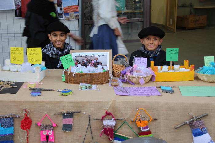 Auzolanaren fruitu, azoka 32 1541960970021