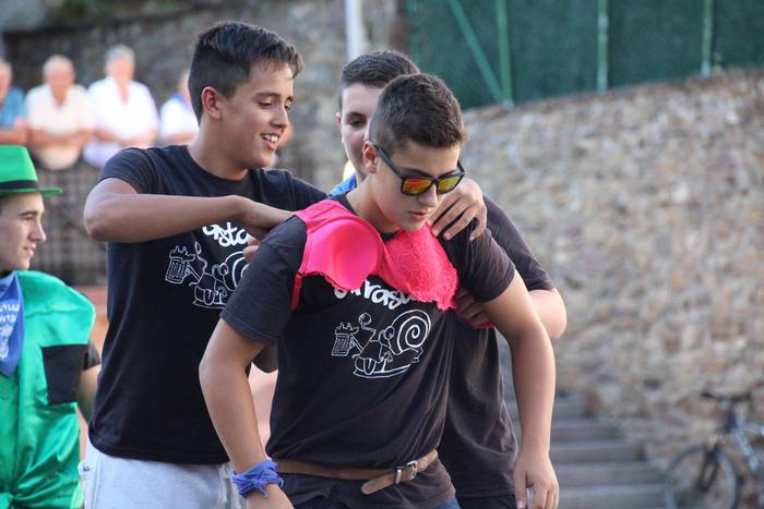 Lehiatik gutxi, festatik ask 8 1534073699803