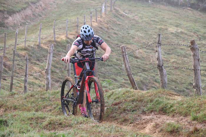 Mendi bizikleta lasterketare 58 1660377643187