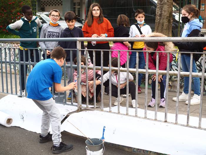 Alegiako eskolako patioa, er 7 1648455360160