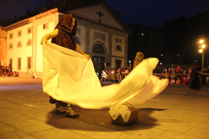 San joan bezpera Akelarre Larramendi 10 1466758321923