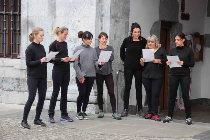 Emakumeek dantzan jarri dute 6 1552145609794