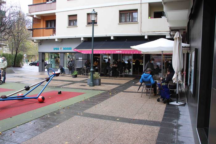 Tabernek eta terrazek bizia  11 1607787804913