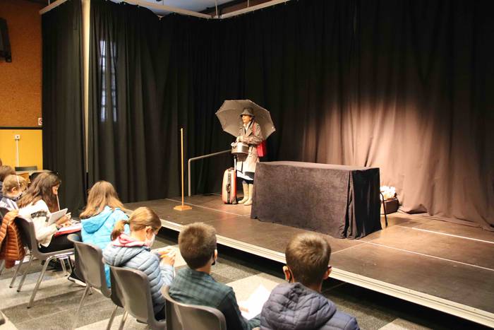 39. Titirijai Txotxongiloen  2 1637412312639