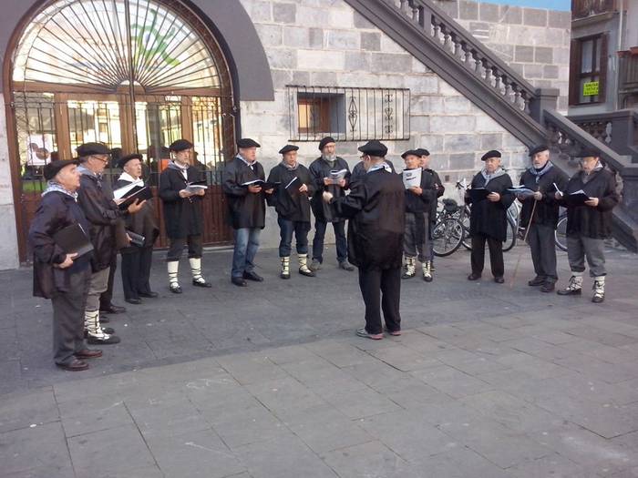 Gabon eskea eta olentzero 2015 3 1450964165593