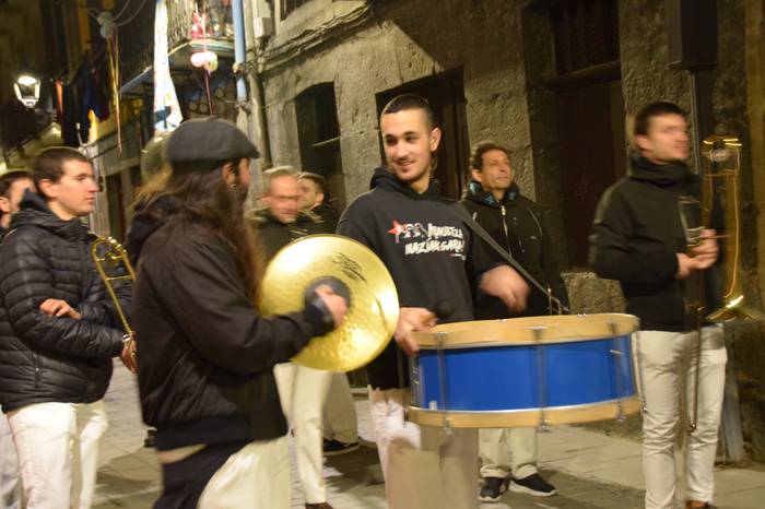 Emakumeen burrunba inauteri  24 1645822822183