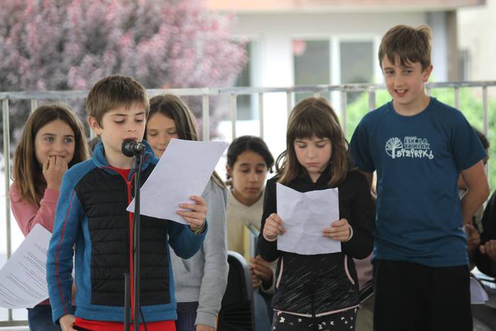 Ipuin solidarioak kontatu di 16 1653644352944