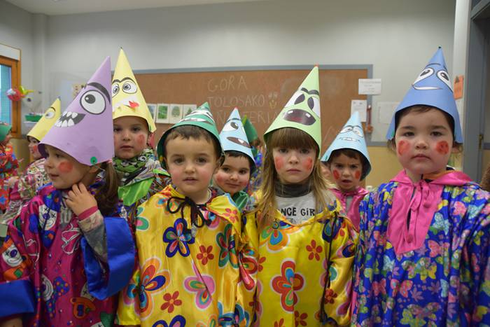 Ikastetxeetan ere inauteriek 88 1518097377097