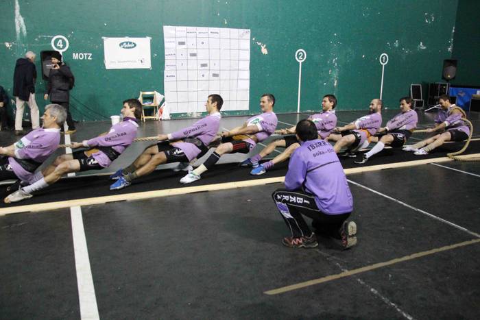 Ibarra sokatira 640 kilo EH  2 1549134244765