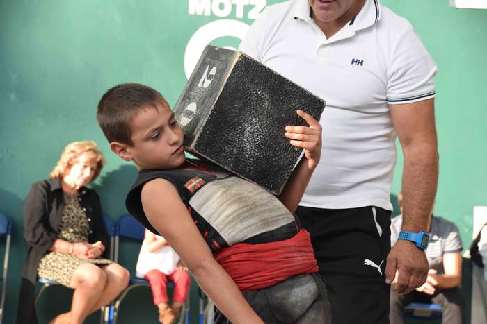 Jakesen ausardia, auzotarren 16 1538330464396