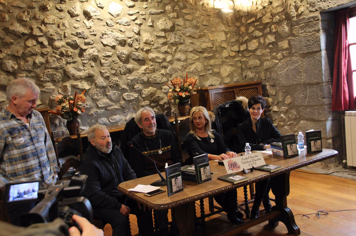 Bi bihotz zituen perfekzioni 17 1543674038775