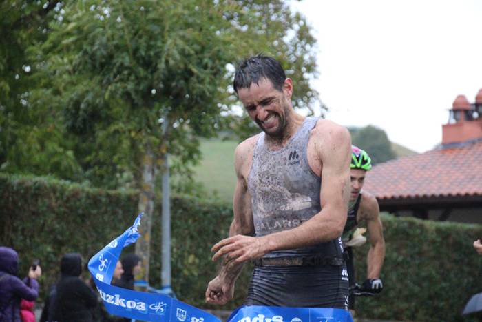 Lokaztuta Amasako XXIV. mendi duatloia 150 1477236549968