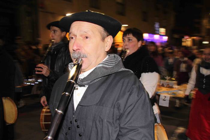 Errege magoen desfilea tolos 68 1546717660095