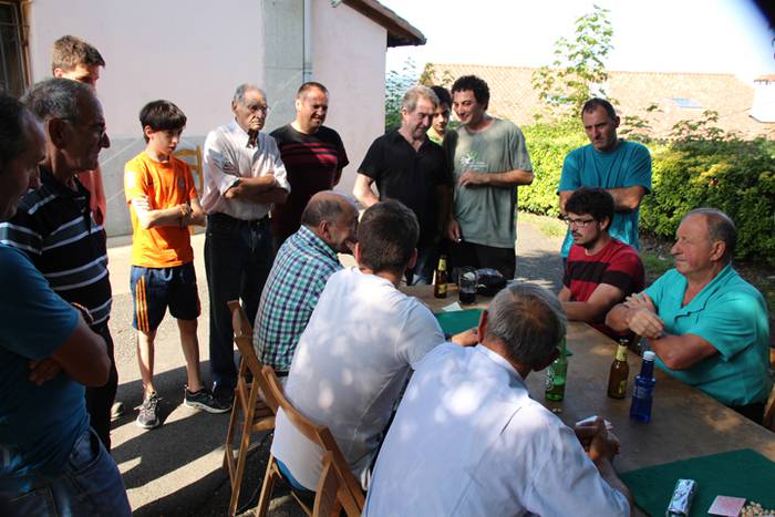 Erregeen bila, Larraulen 11 1470241247241