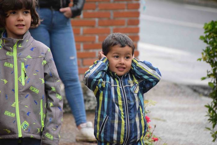 Haur jolasak, festen pizgarr 24 1558803027617