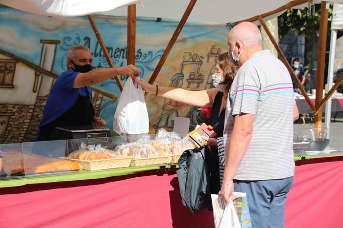 Zilarrezko urteurrenean, ino 19 1599914516381