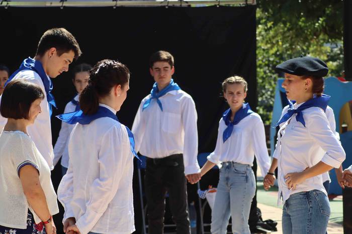 Dantzan igaro dute goiza Liz 18 1630841474168