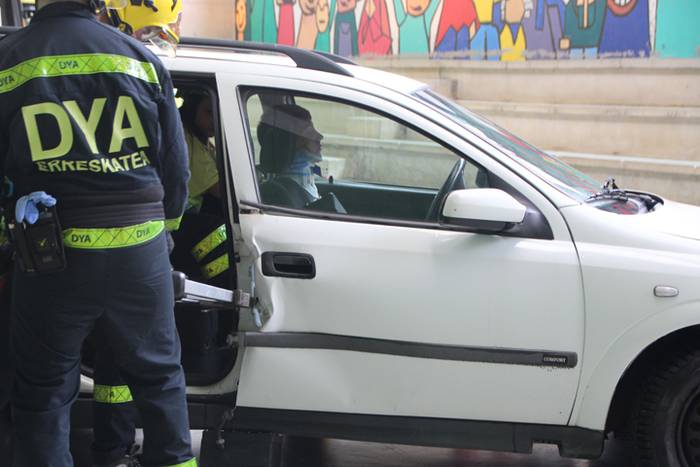 Erreskate lanetan aritu dira 22 1501937602367