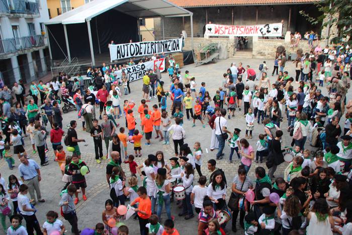 Irurako jaiak 2015 txupinazoa 41 1443204643716