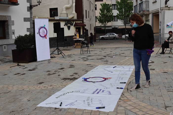 Irura Moretuz talde feminist 22 1619954483252