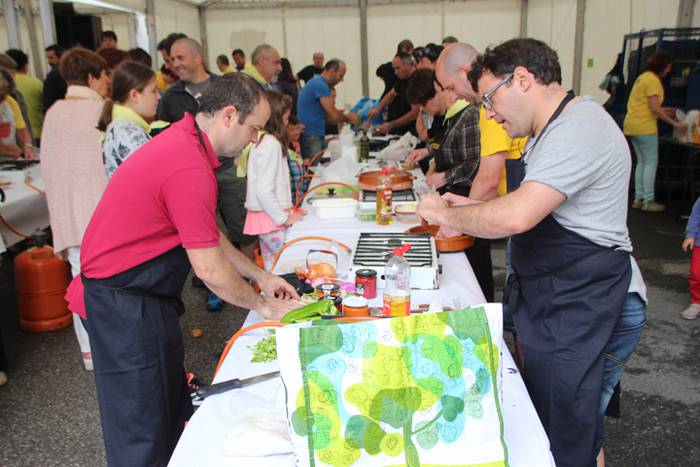 Auzo giroa mantenduz Amarotzen 13 1467476395447