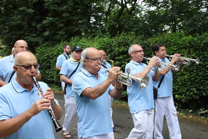 Danbor hotsek hartu dute Ama 11 1562504164768