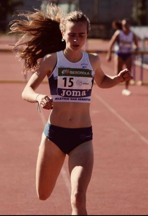 Paula De Juan atletak bere G 1 1623870108518