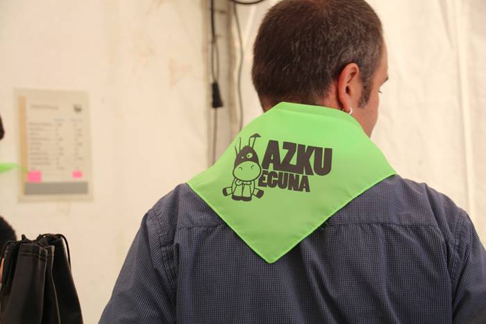 Azku Eguna bosgarrenez 13 1476544352734