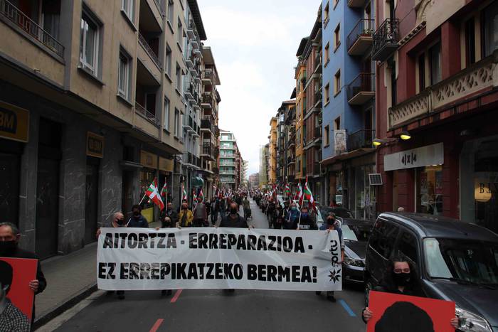 "Bada garaia tortura, gerra  24 1614447046837