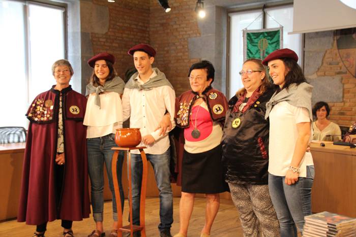 Gazteak, barrunaren kofradiaren gidari 9 1468074700096