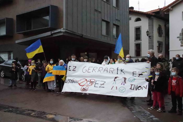 Ukrainaren aldeko elkarretar 10 1646494984929