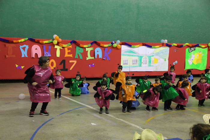 Irurako Ikastola inauteriak  1 1487864596894