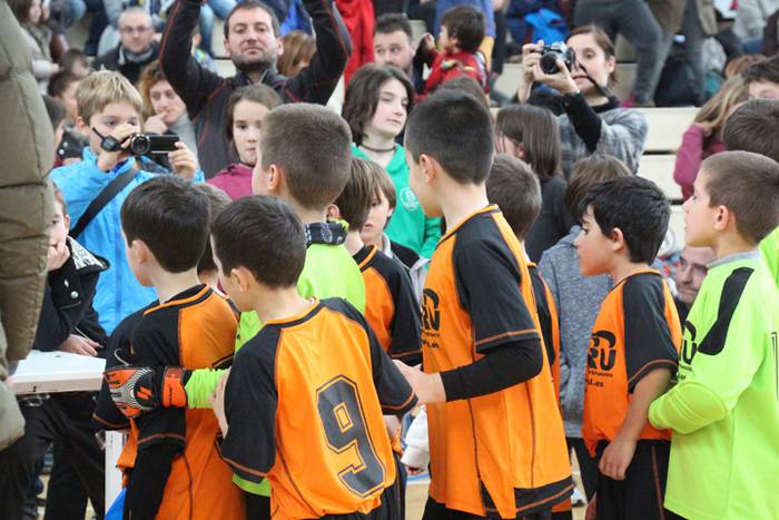 Haur eta futbol festa Shanti Txapelketan 10 1483884330322