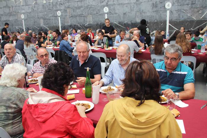 Frontoia bete da txekorra ja 6 1565532403145