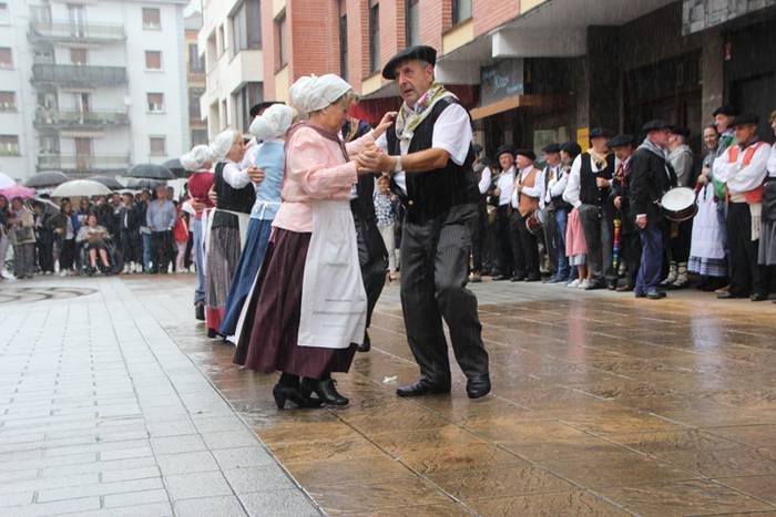 Udaberri Dantza Dezagun Tolo 60 1504963339312