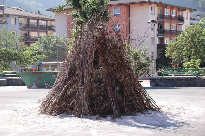 Anoetako haur krosa 64 1529746583330