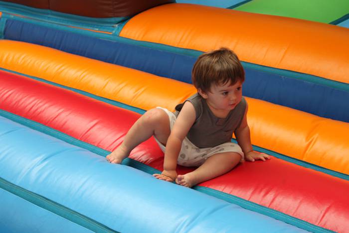 Adunako jaiak 2017 18 1502714876076