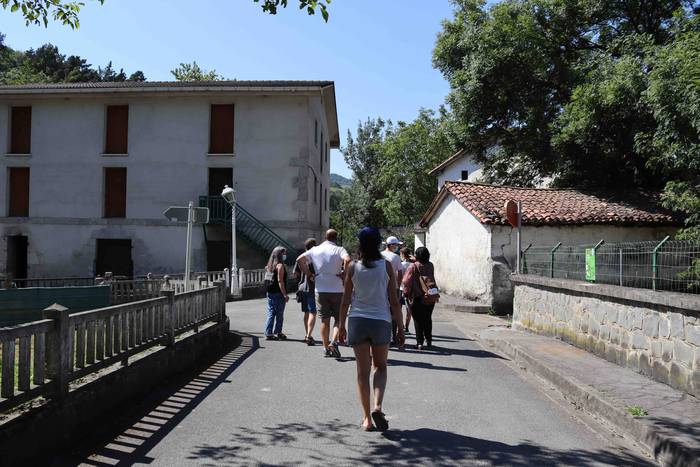 Amezketa, argi ezkutuaren bi 32 1595176150262