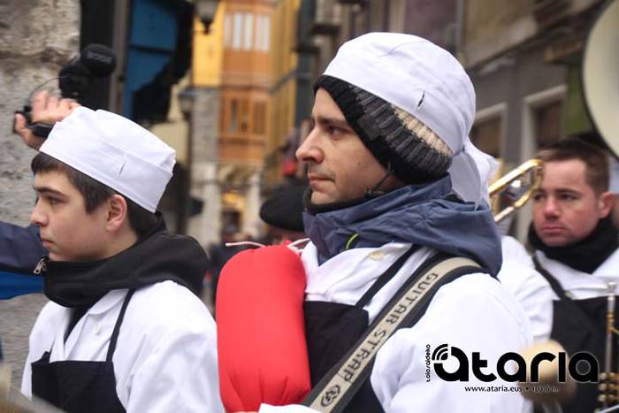 On Ostegun Gizen konpartsak  13 1518111719614