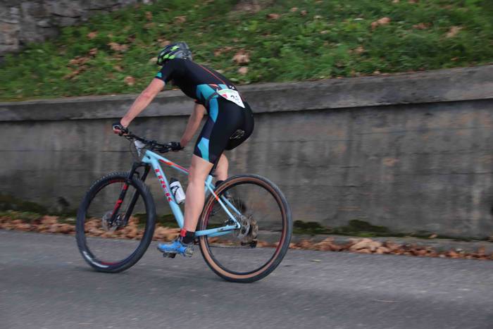 Alexander Ordeñana eta Zuriñ 62 1543079298497