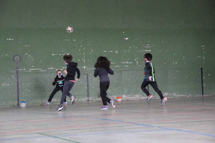 Haurrek kirol ezberdinak pro 42 1608389687504