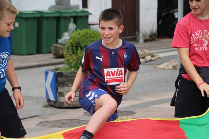 Haurrak protagonista, bihara 53 1501590092670