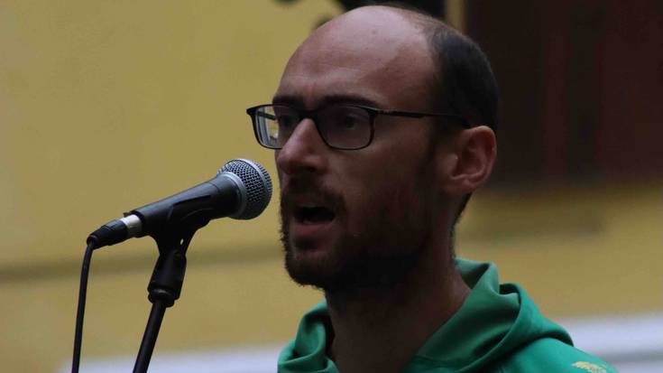 Eskuetatik eskuetara: Nola egiten da bertsotan?