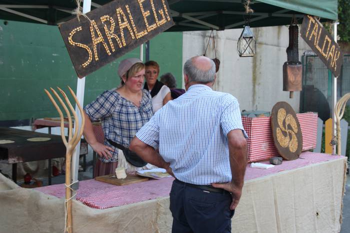 Azoka berezia villabonan 7 1536411953230