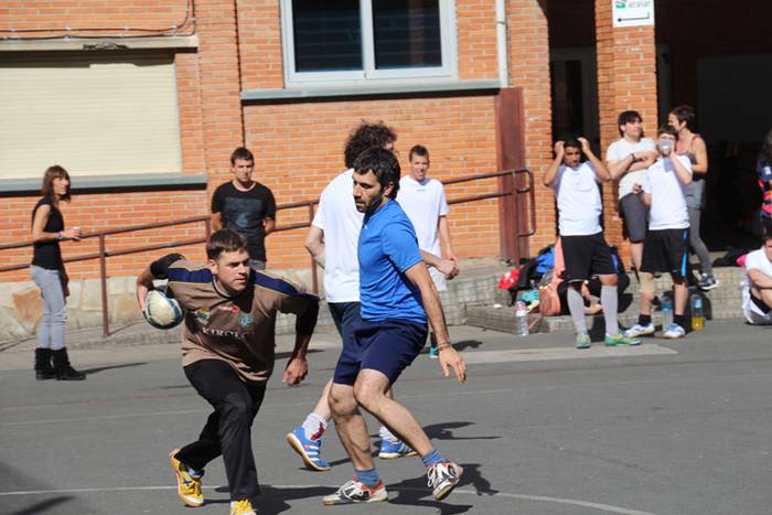 Karmenen aurretik, Bibalabirjen jaiak 16 1468432341205