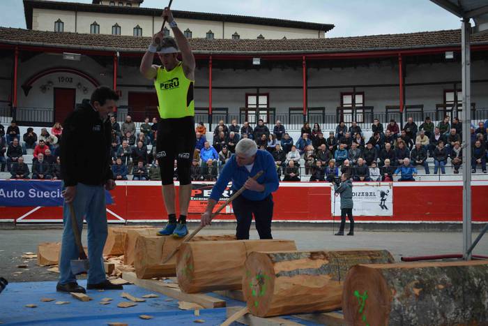 Zaleen indarraz ekin dio Arr 10 1552831996106