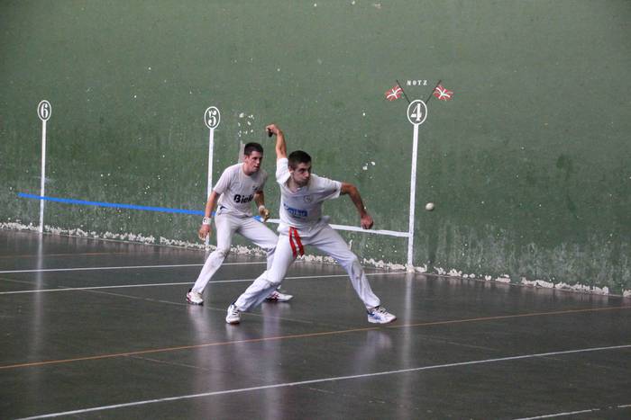 Lau eta erdiko Intxaur Txape 1 1626710616597